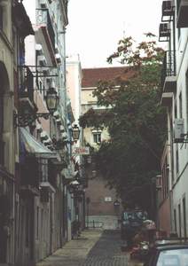 Gasse in der Altstadt (Bairro Alto)