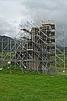 Die eingerüstete Ruine von Ardvreck Castle