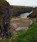 Abfluss aus der Smoo Cave ins Meer